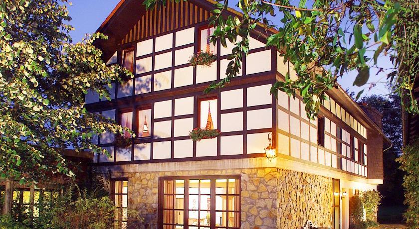Landhotel Der Schwallenhof Bad Driburg Habitación foto