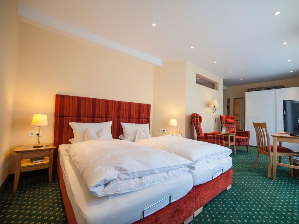 Landhotel Der Schwallenhof Bad Driburg Habitación foto